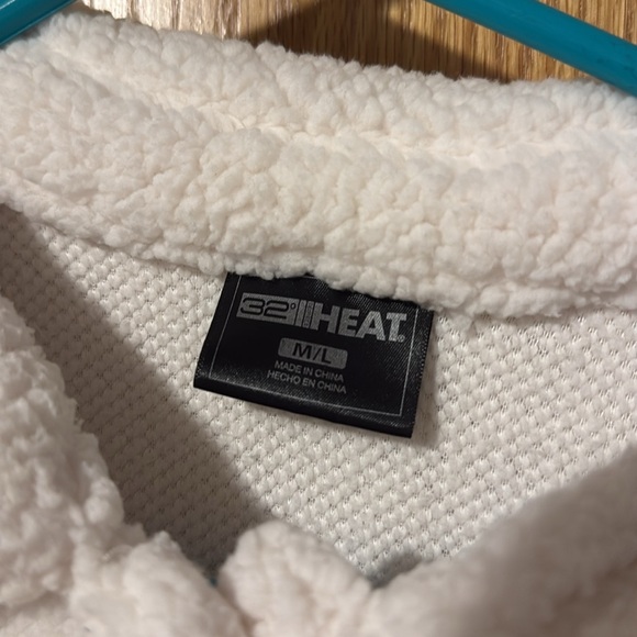 Sherpa button up - Size M/L, 32 degree heat - Picture 2 of 6